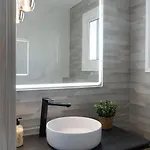 New Luxury Tuulia With Private Pool And Parking ヴィラ フエンヒロラ