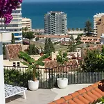 ヴィラ New Luxury Tuulia With Private Pool And Parking フエンヒロラ