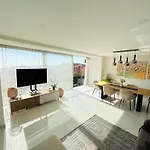 New Luxury Tuulia With Private Pool And Parking ヴィラ *