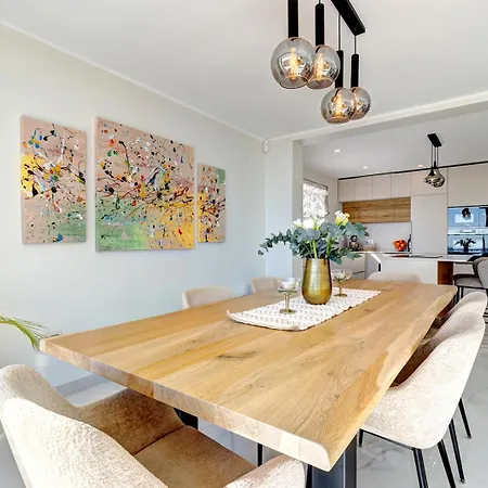 New Luxury Tuulia With Private Pool And Parking 别墅 丰希罗拉