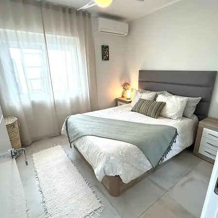 New Luxury Tuulia With Private Pool And Parking