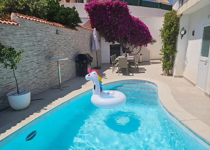 别墅 New Luxury Tuulia With Private Pool And Parking 丰希罗拉