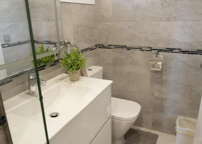 New Luxury Tuulia With Private Pool And Parking * 丰希罗拉