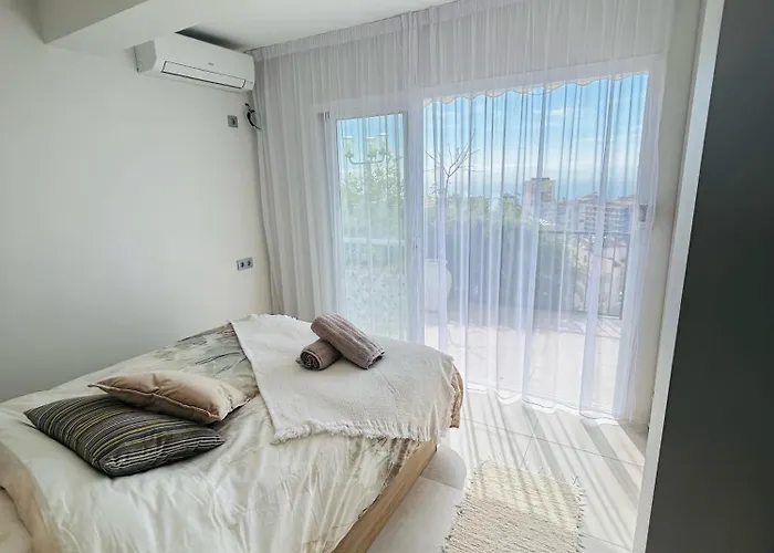 New Luxury Tuulia With Private Pool And Parking 别墅 *