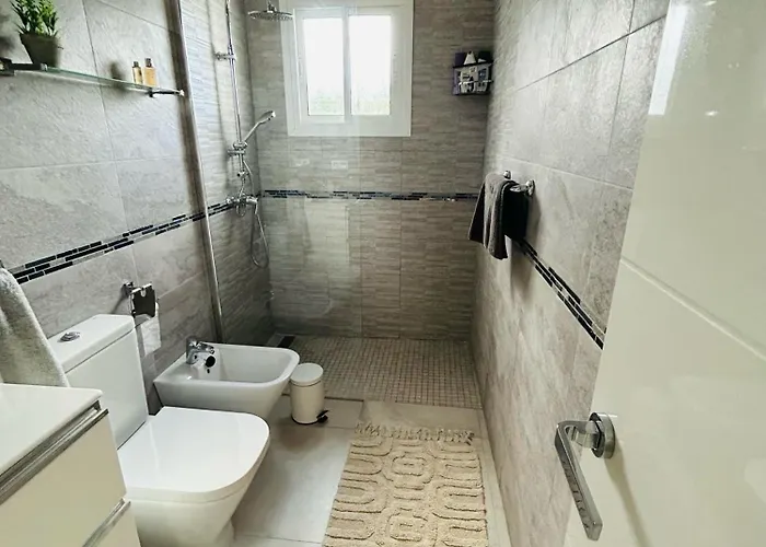 New Luxury Tuulia With Private Pool And Parking 别墅