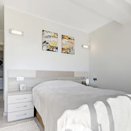 New Luxury Tuulia With Private Pool And Parking וילה *